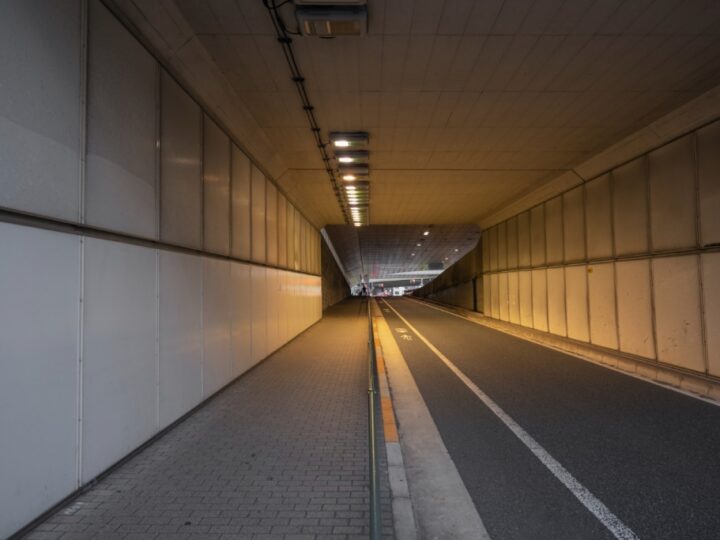 Zamknięcie tunelu Königshainerberge na autostradzie A4 z powodu naprawy urządzeń ochronnych