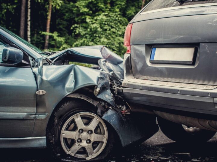 Zderzenie dwóch pojazdów na autostradzie A4: Ranni przekazani zespołom ratownictwa medycznego