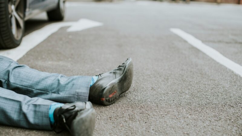Zderzenie dwóch aut w Osłej – 27-letni kierowca Toyoty ponosi konsekwencje