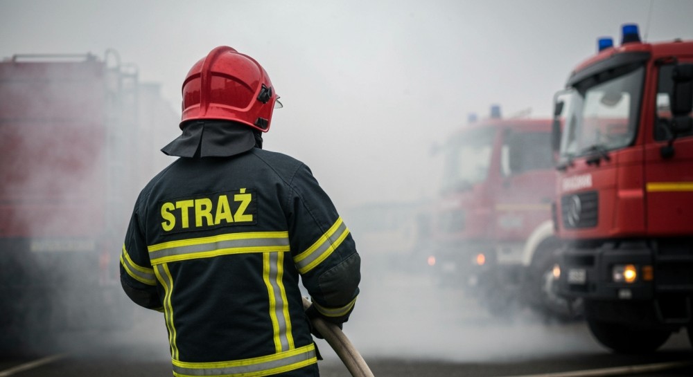 Pożar dachu w Godzieszowie: Strażacy szybko opanowali sytuację!