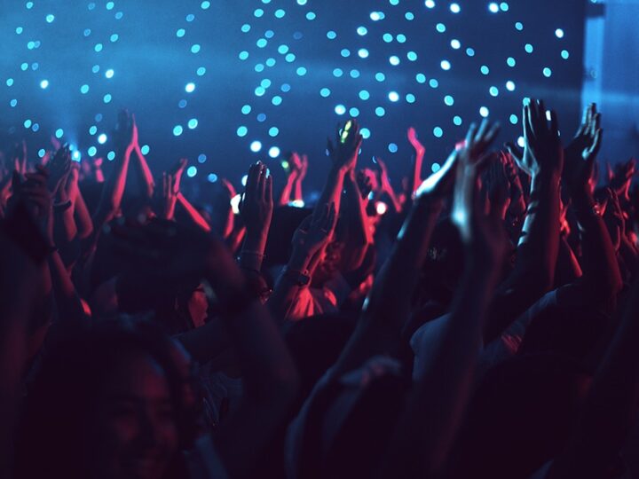 Muzyczna improwizacja na żywo: jedyny w swoim rodzaju koncert z dźwiękami chwili
