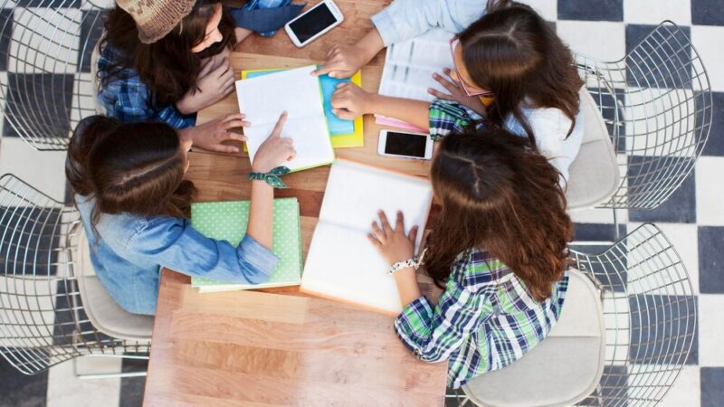 Czworo uczniów z SP nr 4 zdobyło stypendia Dolnośląskiego Programu Stypendialnego