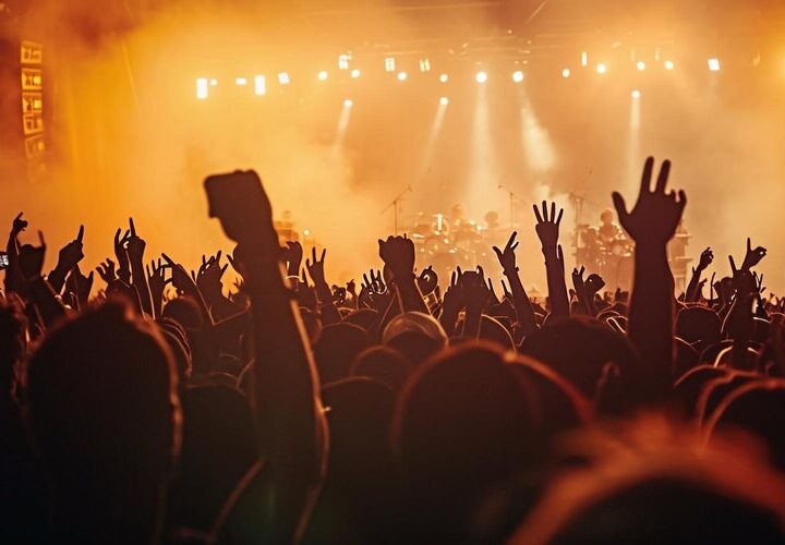 Muzyczne spotkanie w Nowogrodźcu: lokalni artyści i słodki poczęstunek!