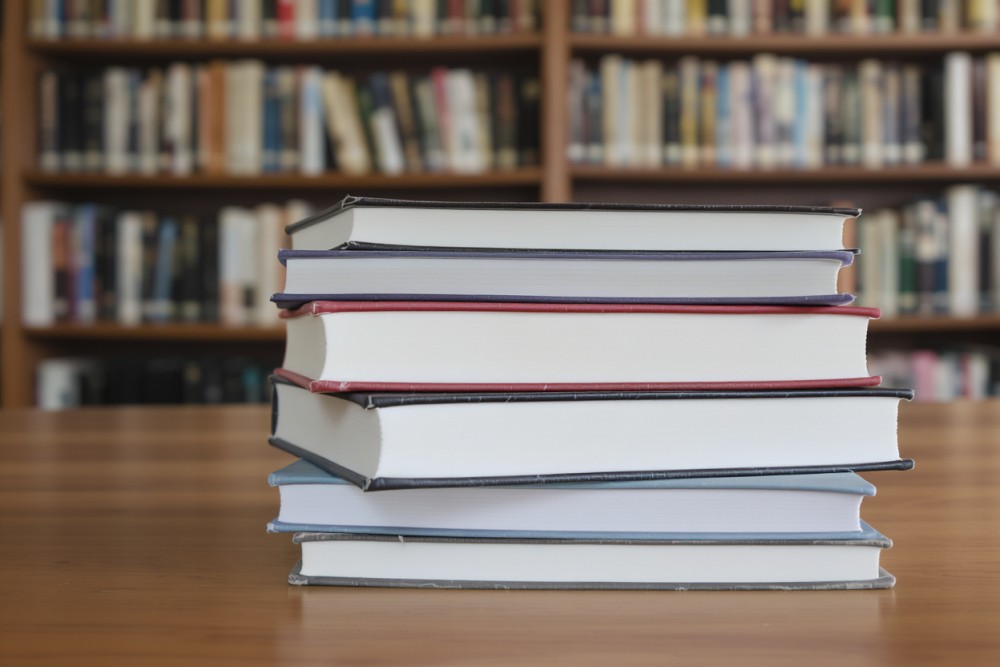 Emocjonalne opowieści repatriantów: spotkanie w bibliotece pełne wspomnień
