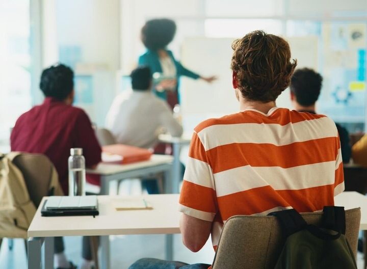Odkryj pedagogikę Froebla: nowoczesne podejście do edukacji najmłodszych