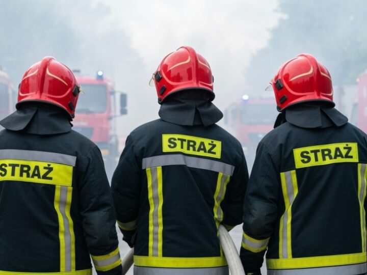 Szybka akcja strażaków w Nowogrodźcu: pożar ciężarówki opanowany!