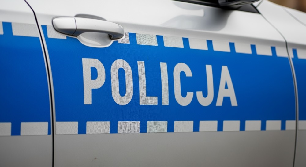 Policja wkracza w sprawie przemocy domowej: nakazy dla sprawcy i ochrona ofiary