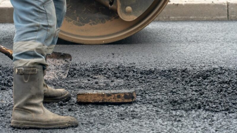 Wykroty z nową drogą: podpisano umowę na przebudowę!