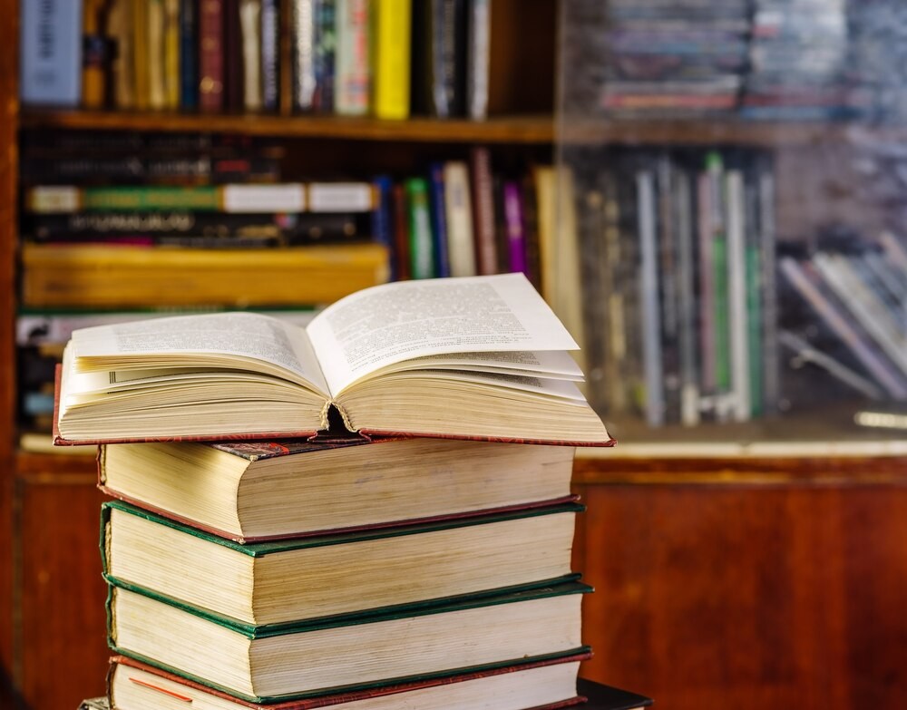 Aleksandra Sygut zadebiutowała literacko w Miejskiej Bibliotece Publicznej